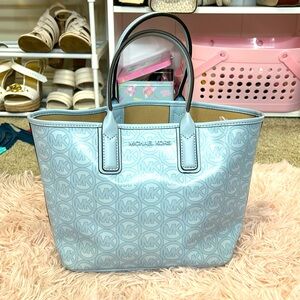 Michael kors small tote